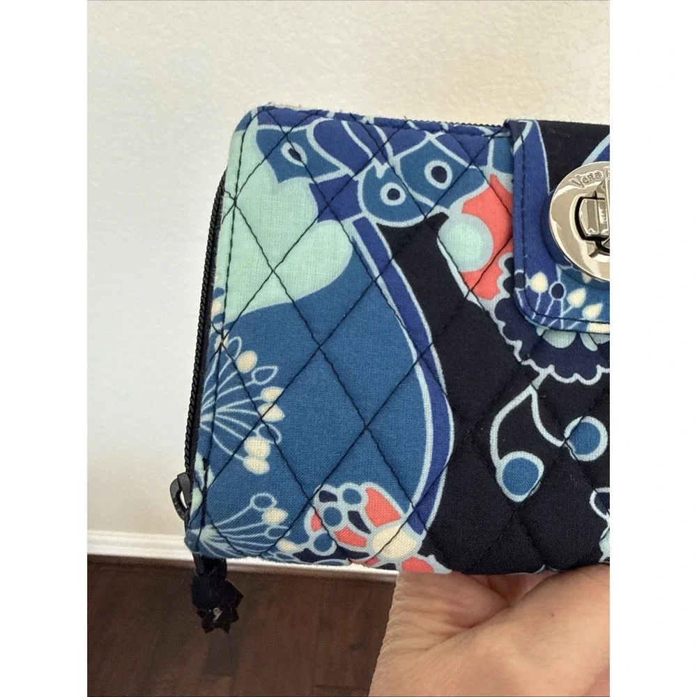 Vera Bradley Turn-Lock Wallet Zip Around Blue